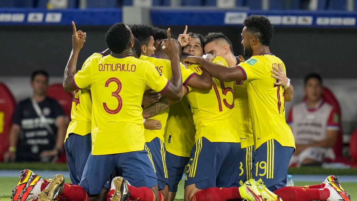 Esta es la posible titular de la Selección Colombia a días del duelo con Uruguay